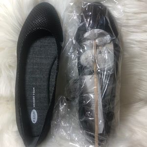 Dr. Scholl’s Black Flats Size 10, New with box.
